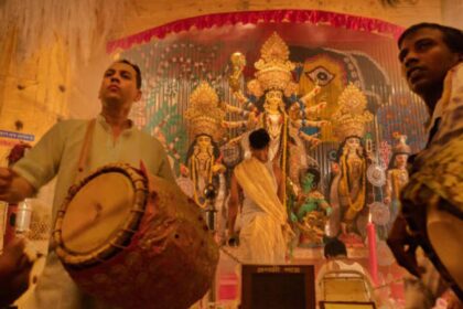 Splendor of Durga Puja 2024: A Grand Parikrama Through Kolkata’s Iconic Pandals