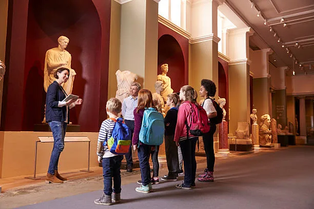 Discover the Joy of an ExcuΩrsion Tour: Explore, Learn, and Reconnect with Nature